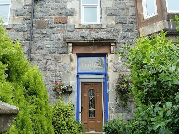 Failte Bed & Breakfast