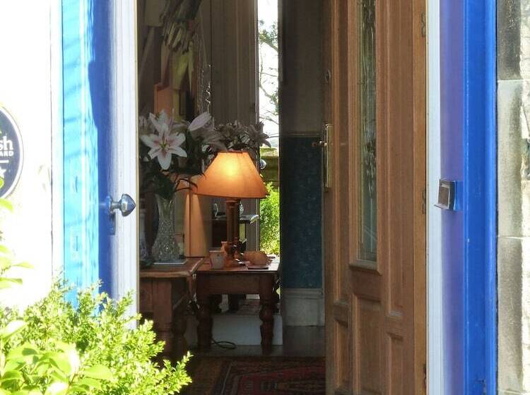 Failte Bed & Breakfast