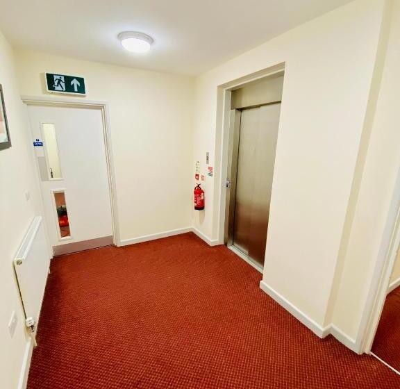 Отель Almond Tree