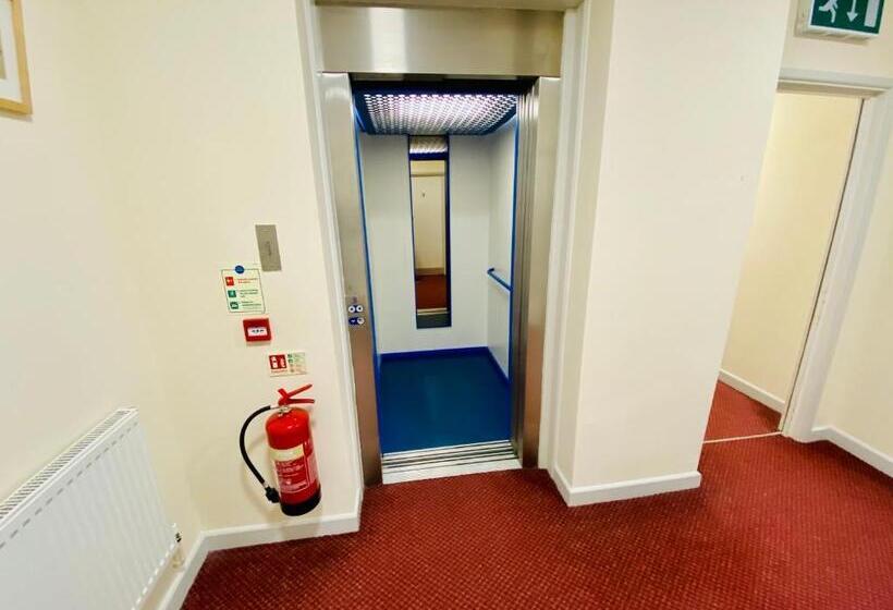 Отель Almond Tree