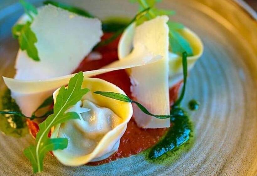 בית מלון כפרי The Bath Arms