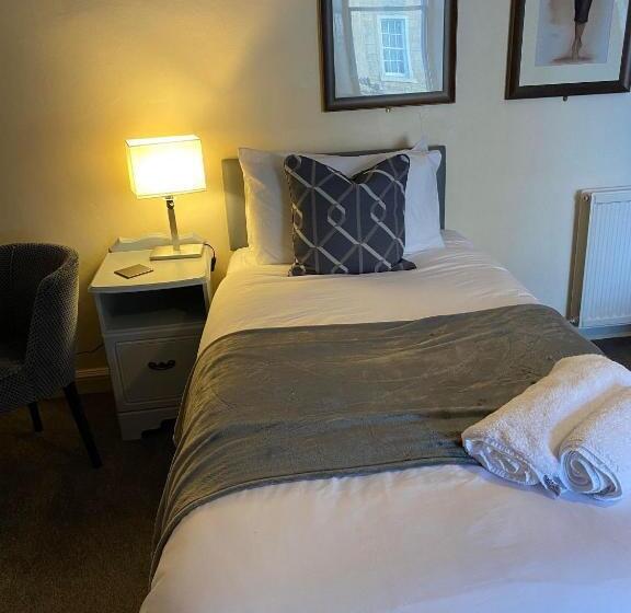 בית מלון כפרי The Black Swan