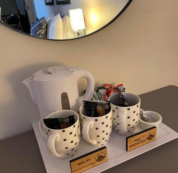 בית מלון כפרי The Black Swan