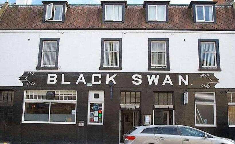 בית מלון כפרי The Black Swan