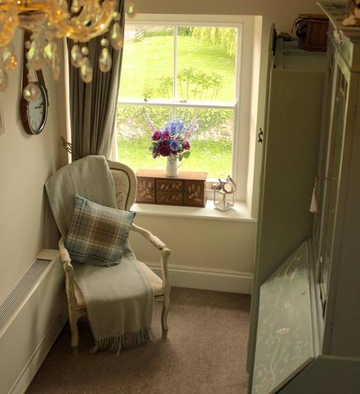 Llansabbath Country Farmhouse B&b