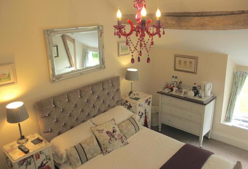 Llansabbath Country Farmhouse B&b