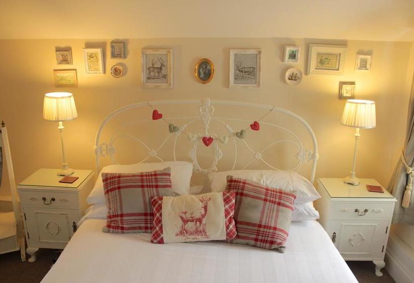 Llansabbath Country Farmhouse B&b