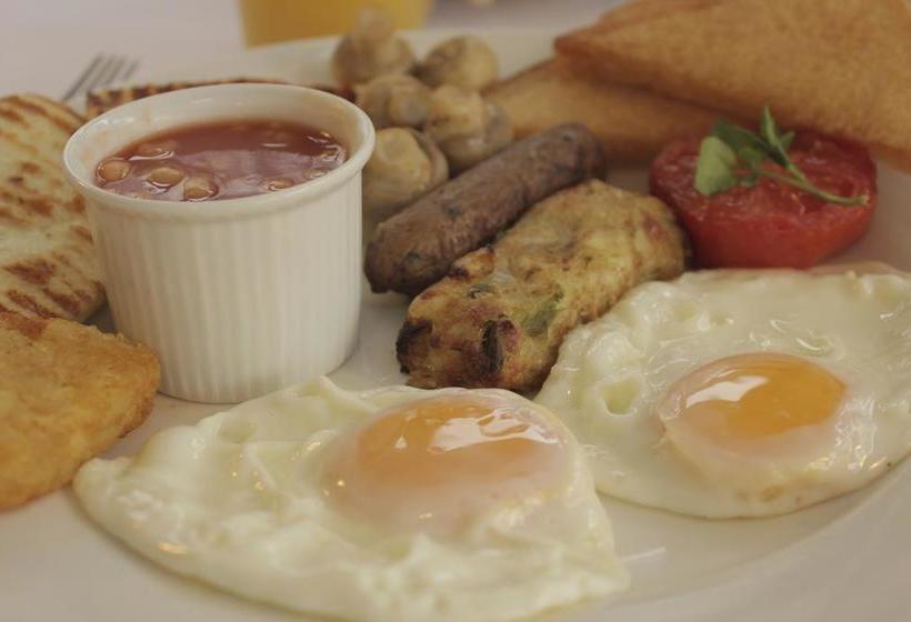 Llansabbath Country Farmhouse B&b