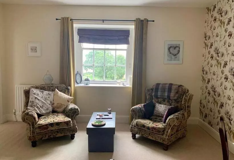 Low Gingerfield Farm B&b