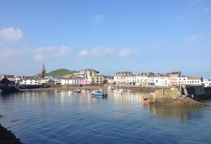 Ocean Backpackers Self Catering Hostel