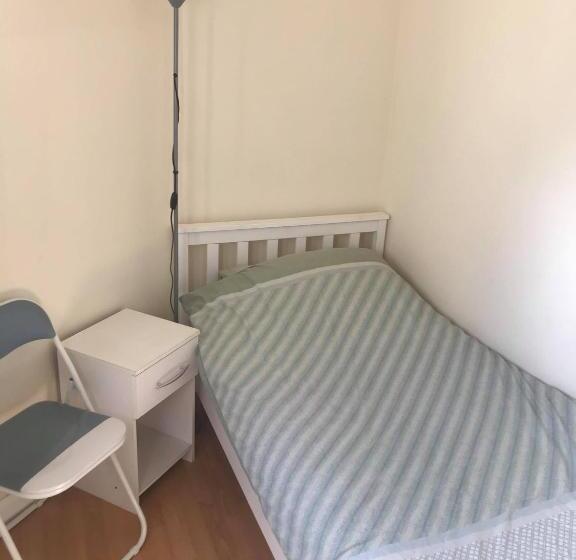 호스텔 The Mission Bunkhouse