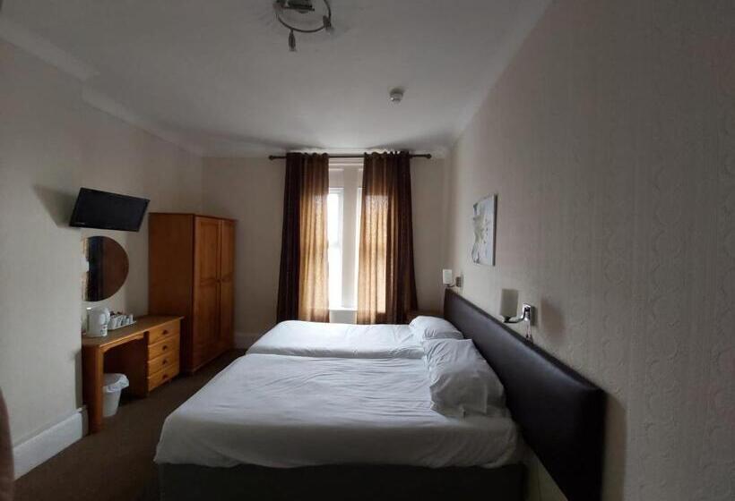 Bed and Breakfast Channel View