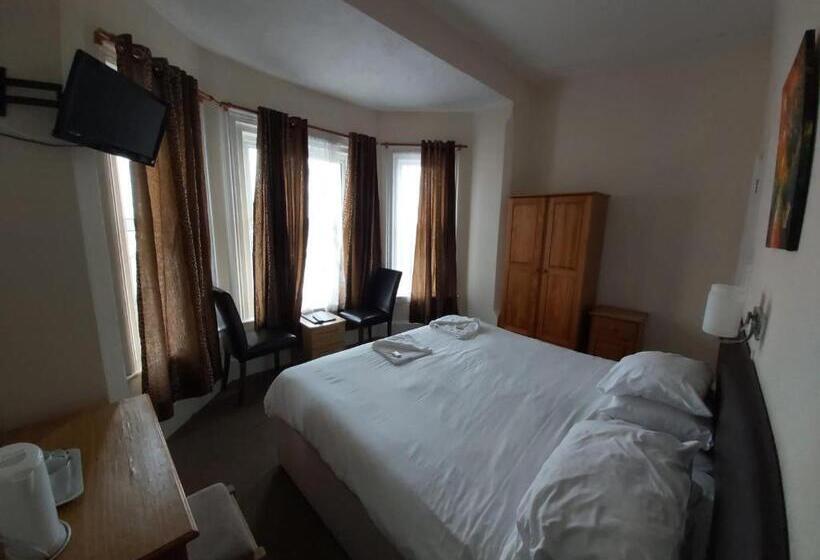 Bed and Breakfast Channel View