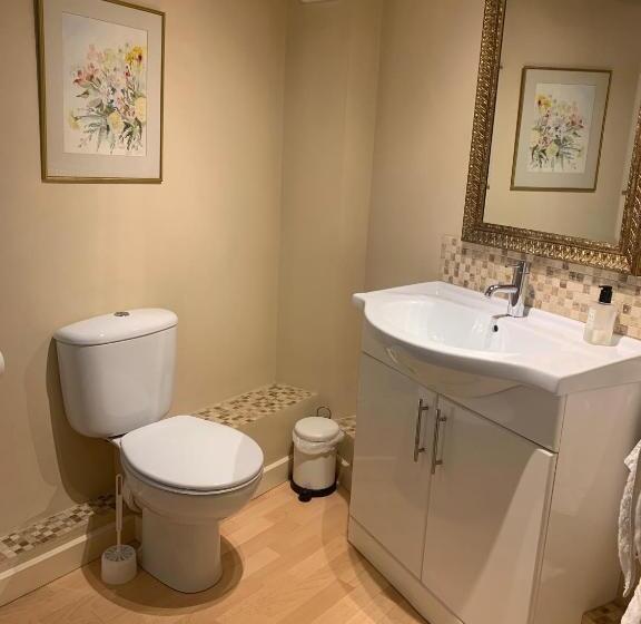 Bed and Breakfast Fiddleback Farm