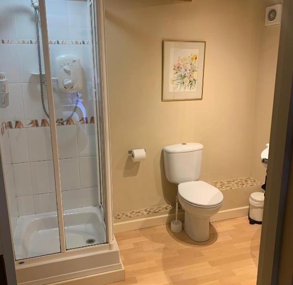 Bed and Breakfast Fiddleback Farm