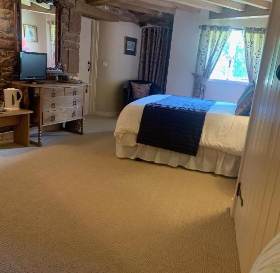 Bed and Breakfast Fiddleback Farm