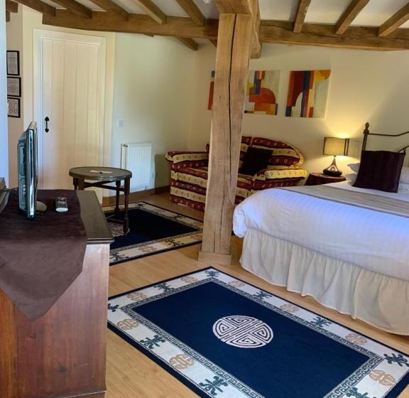 Bed and Breakfast Fiddleback Farm