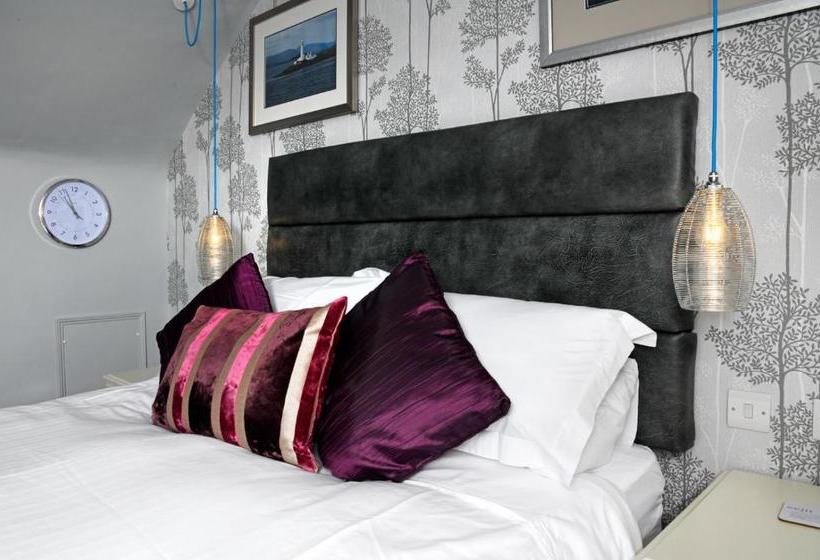 Aamiaismajoitus (B&B) Kerr Cottage