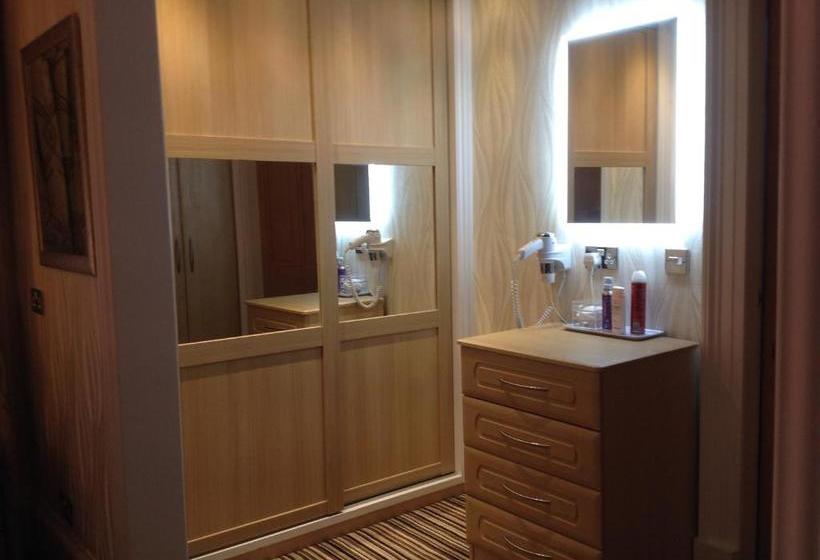 Aamiaismajoitus (B&B) Kerr Cottage