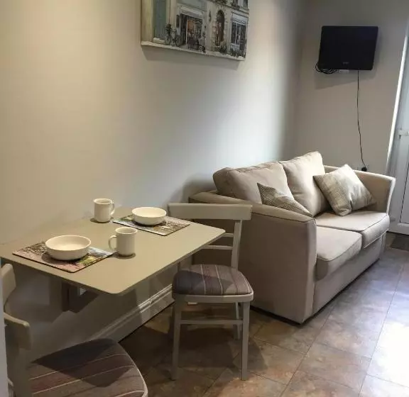 ベッドアンドブレックファースト Linden Tree Holiday Apartments