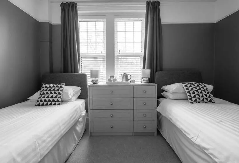 Aamiaismajoitus (B&B) Millbrook Guest House