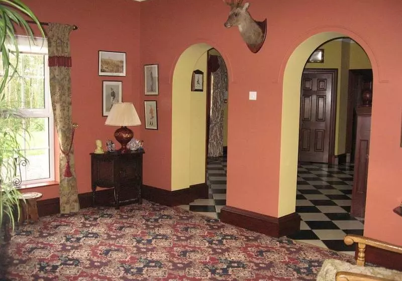 Aamiaismajoitus (B&B) Necarne Manor