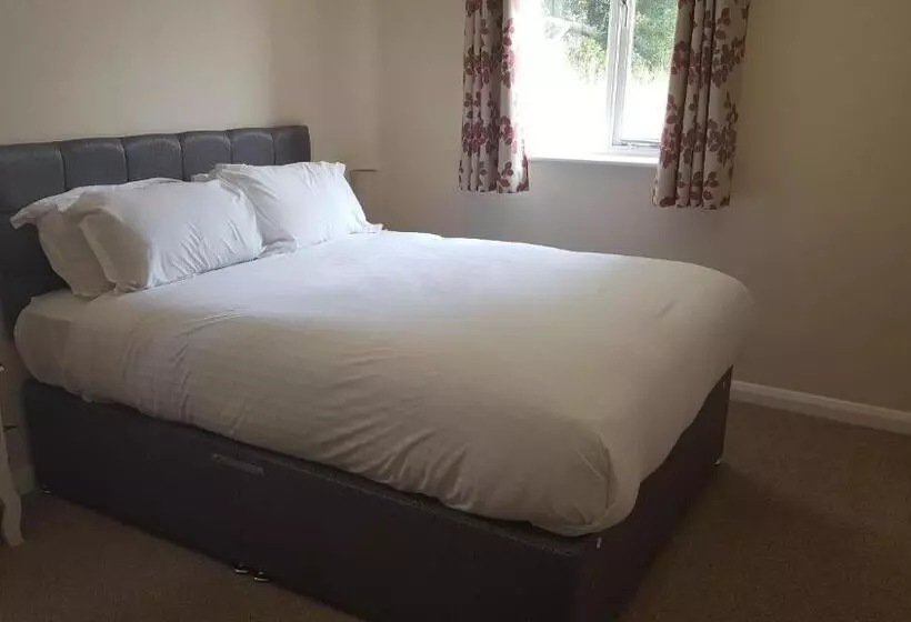 ベッドアンドブレックファースト Oakside Lodge Guest House