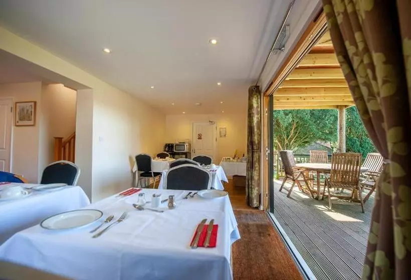 ベッドアンドブレックファースト Oakside Lodge Guest House