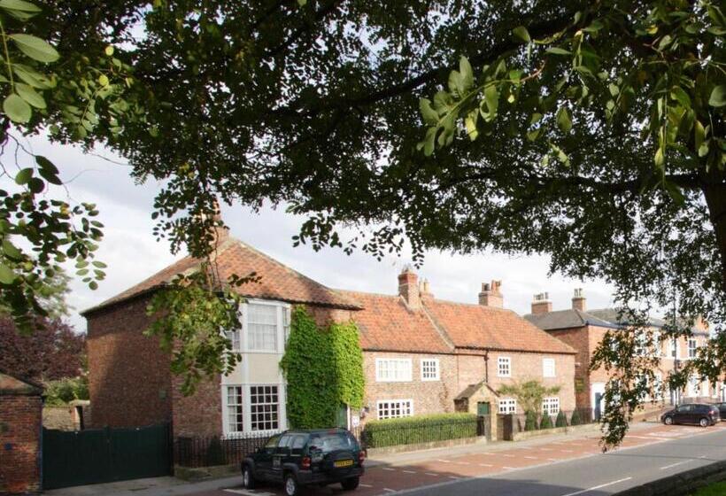 مبيت وإفطار Porch House