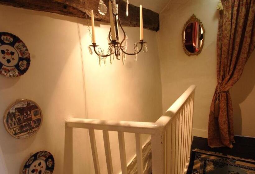 مبيت وإفطار Porch House