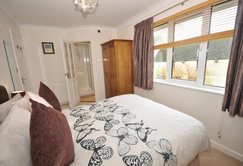 مبيت وإفطار Rowan Lodge