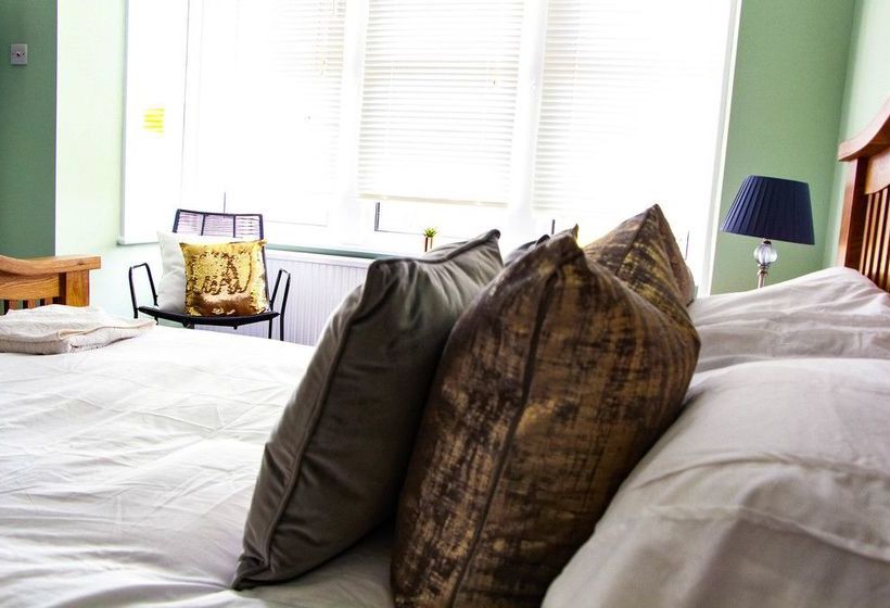 مبيت وإفطار The Bay