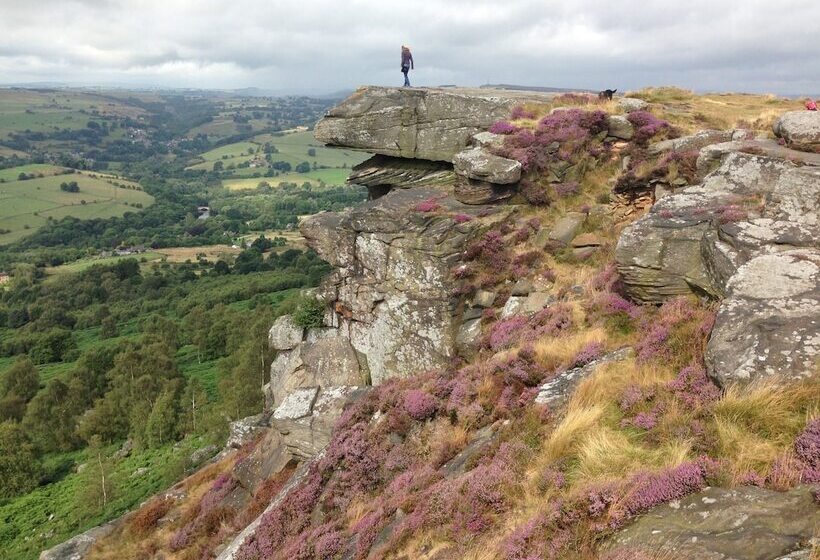 مبيت وإفطار The Old Station House