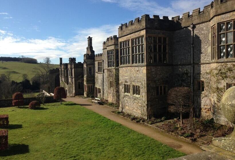 مبيت وإفطار The Old Station House