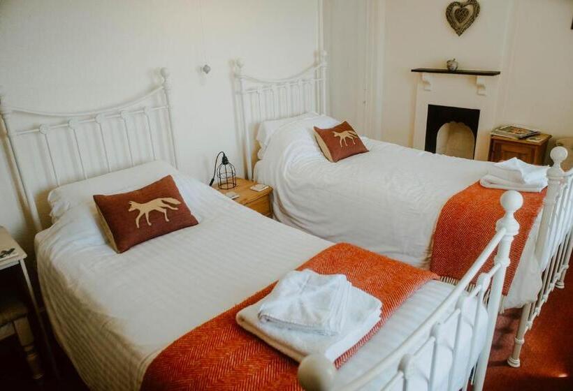 مبيت وإفطار Toghill House Farm