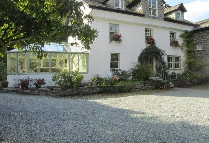 تختخواب و صبحانه Walker Ground Manor