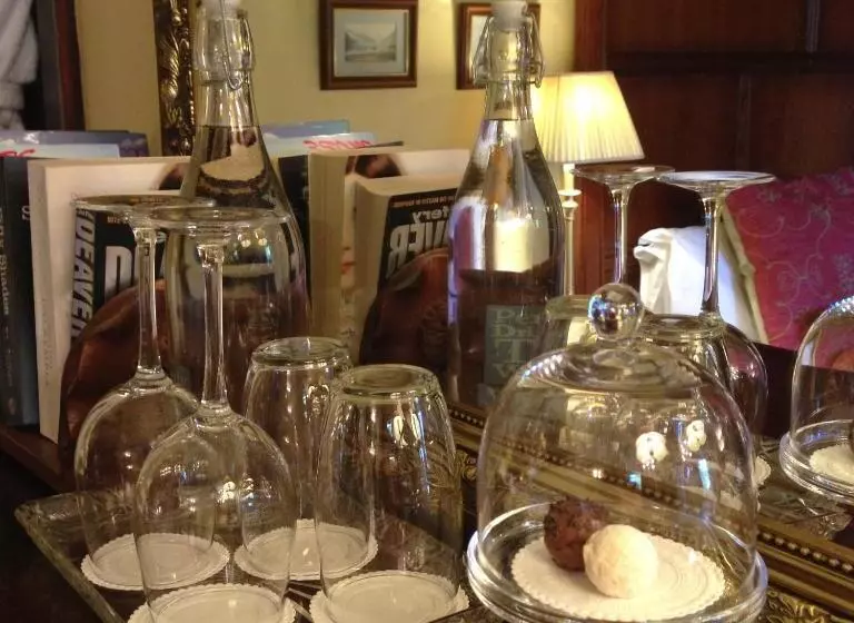 تختخواب و صبحانه Walker Ground Manor