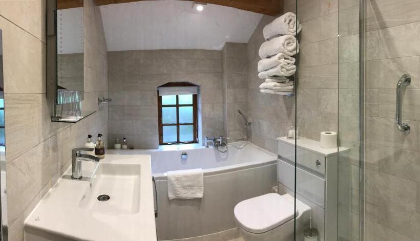 مبيت وإفطار Walker Ground Manor