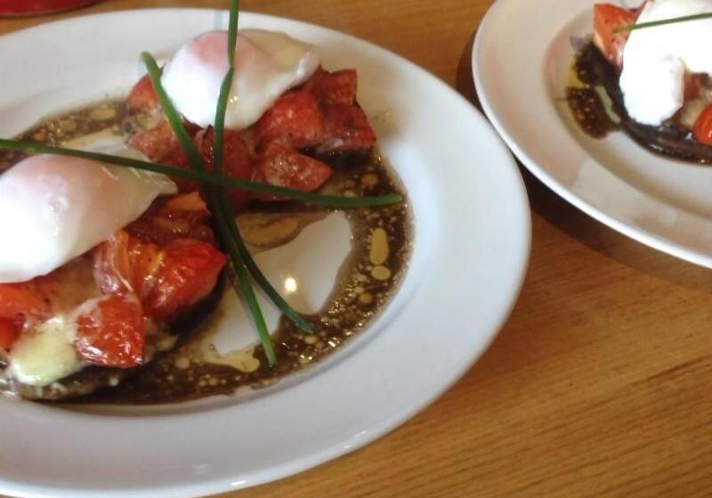 Dunroamin Bed And Breakfast