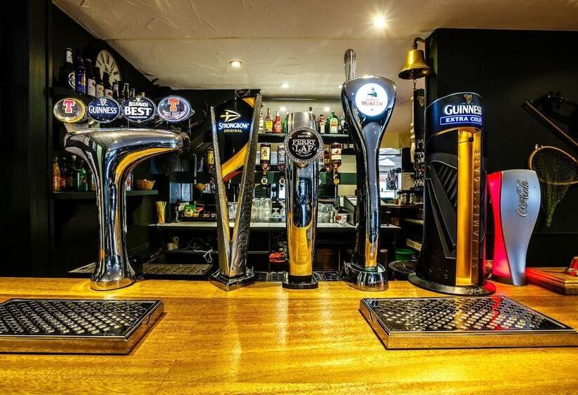 Отель The Boat Inn