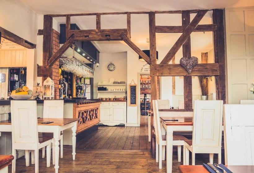 בית מלון כפרי The Salwey Arms