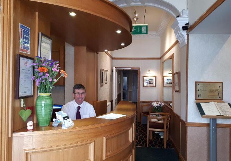 Welbeck Hotel & Apartments