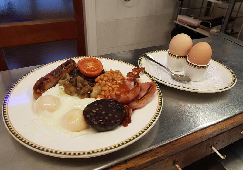 Welbeck Hotel & Apartments