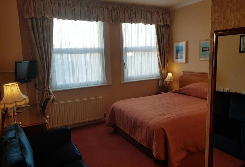 Welbeck Hotel & Apartments