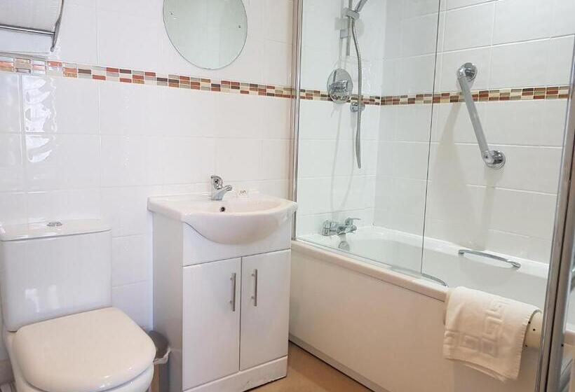 Welbeck Hotel & Apartments