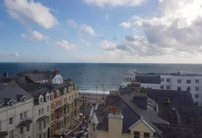 Welbeck Hotel & Apartments
