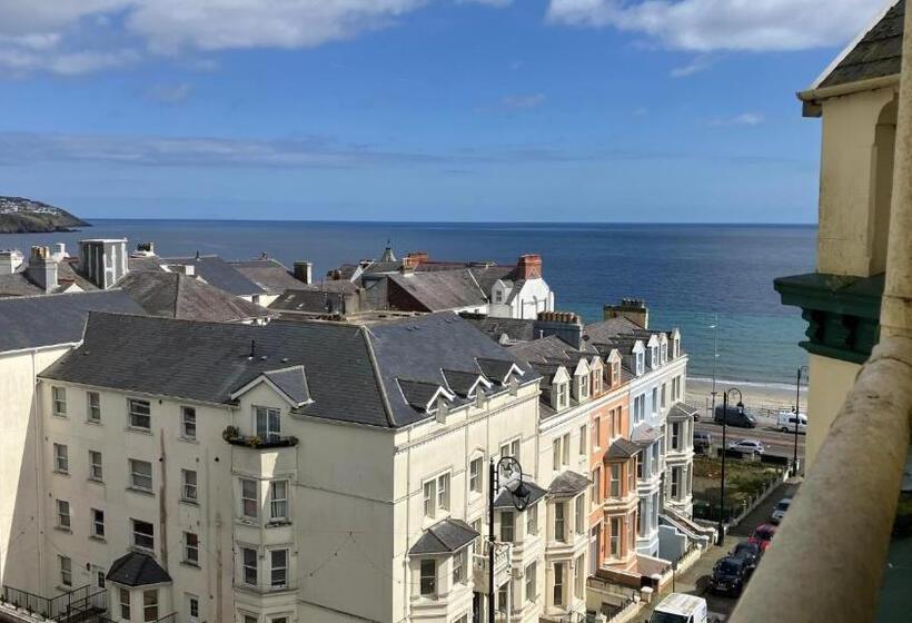 Welbeck Hotel & Apartments