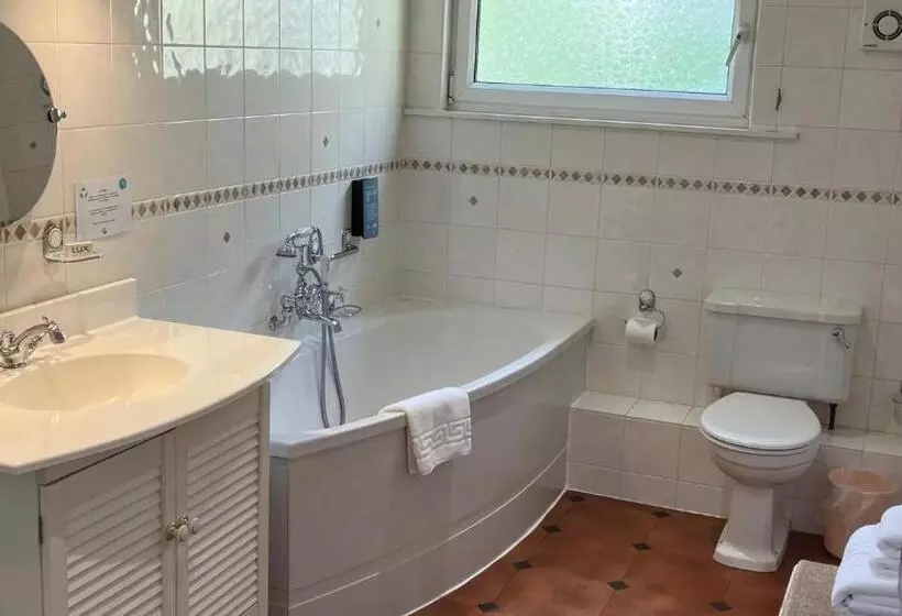 Welbeck Hotel & Apartments