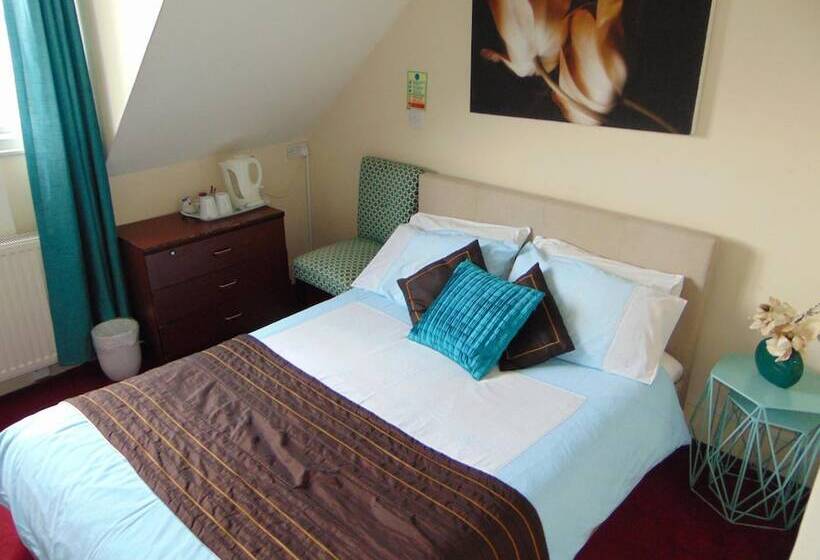 فندق صغير White House View Guest House