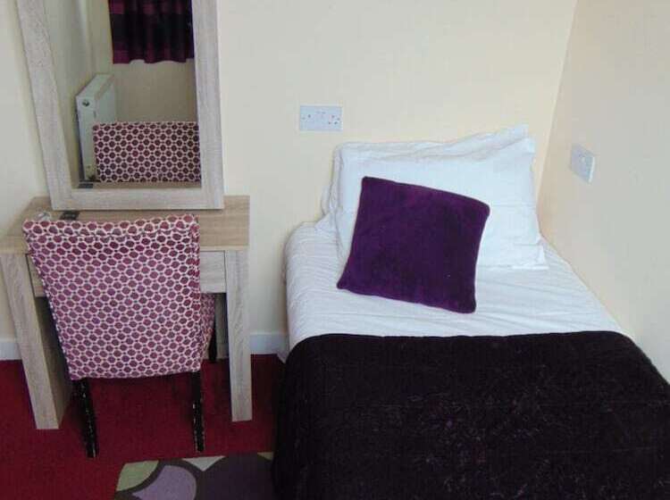 فندق صغير White House View Guest House